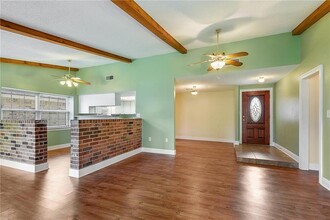 208 Tiffany St in Slidell, LA - Foto de edificio - Building Photo