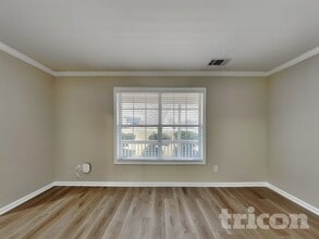 1503 Elena Dr in Mcdonough, GA - Foto de edificio - Building Photo