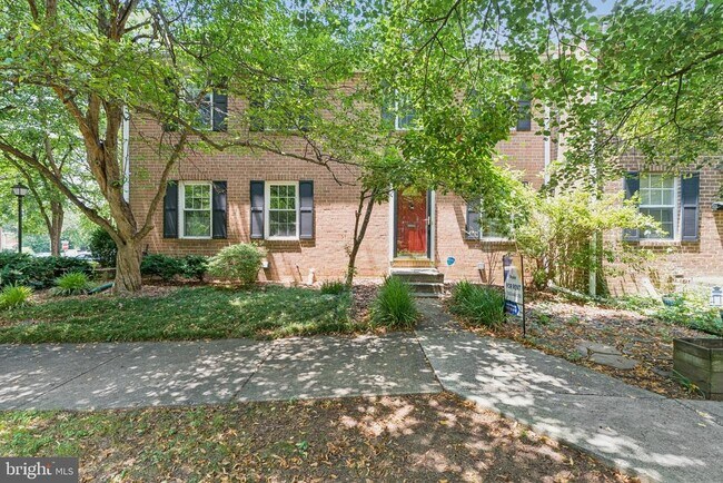 512 S Henry St in Alexandria, VA - Building Photo - Building Photo