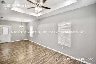 1108 Cooper Ln, Unit 3 in San Juan, TX - Foto de edificio - Building Photo