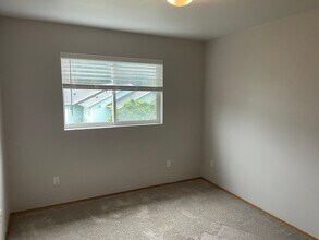 303 Capstan Ct NW in Coupeville, WA - Building Photo - Building Photo