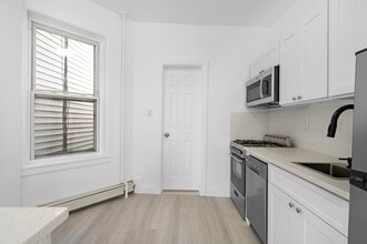 182 Congress St in Jersey City, NJ - Building Photo - Building Photo