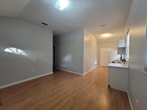 238 N Lemon Ave in Brooksville, FL - Building Photo - Building Photo