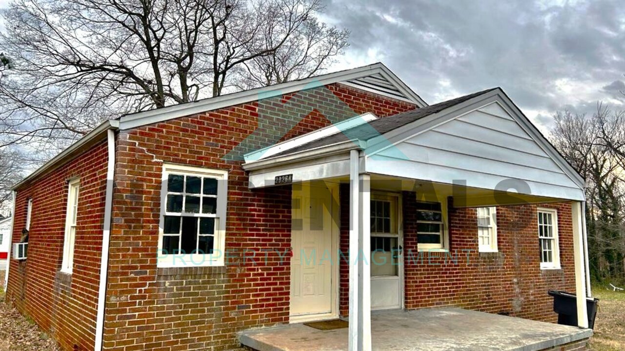 2926 Archdale Rd in Archdale, NC - Building Photo