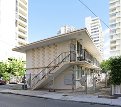 2422 Cleghorn St in Honolulu, HI - Building Photo - Building Photo