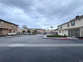 401 Castiano St, Unit 1 in Camarillo, CA - Building Photo - Building Photo