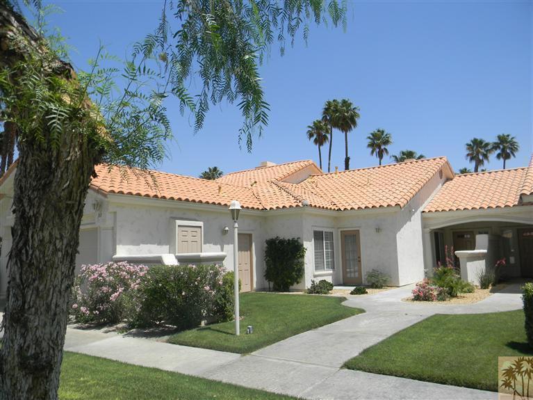 160 Desert Falls Cir in Palm Desert, CA - Building Photo