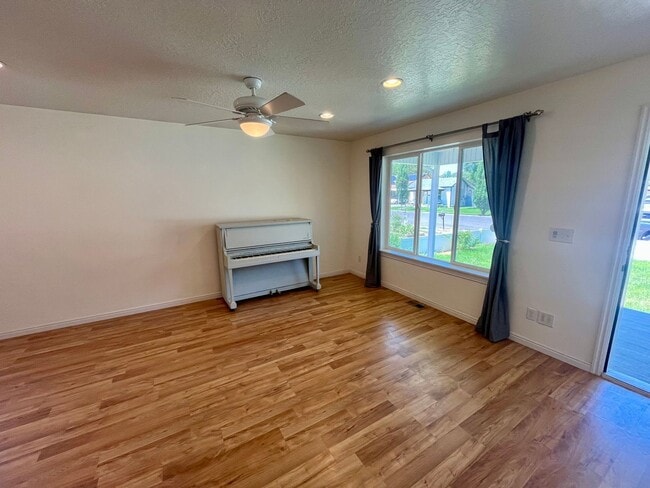 656 E 350 N in Provo, UT - Building Photo - Building Photo