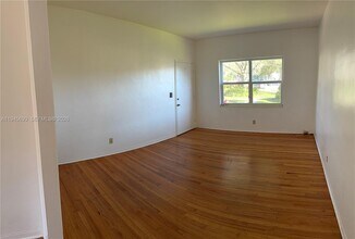 715 NE 91st St in Miami Shores, FL - Building Photo - Building Photo