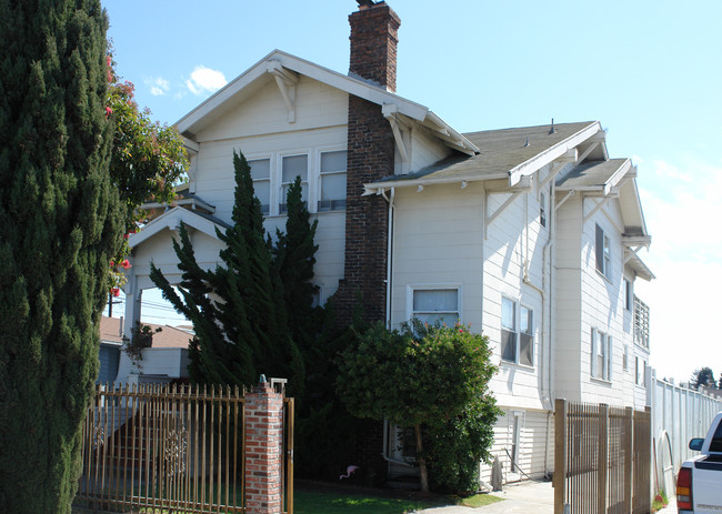 1428 78th Ave in Oakland, CA - Foto de edificio - Building Photo