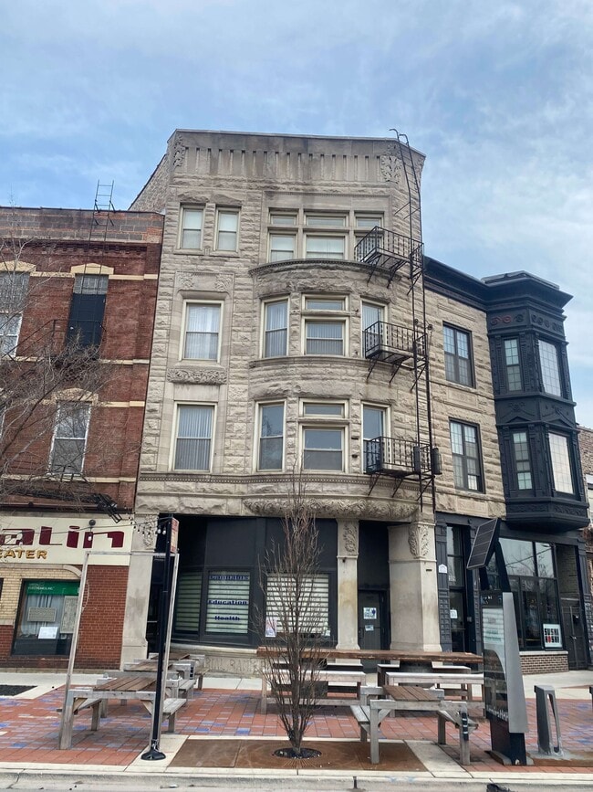 2007 S Blue Island Ave, Unit 2F