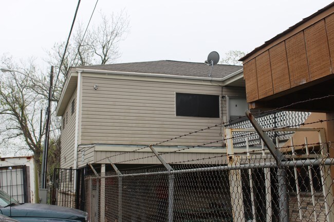 7902 Rock Rose St in Houston, TX - Foto de edificio - Building Photo