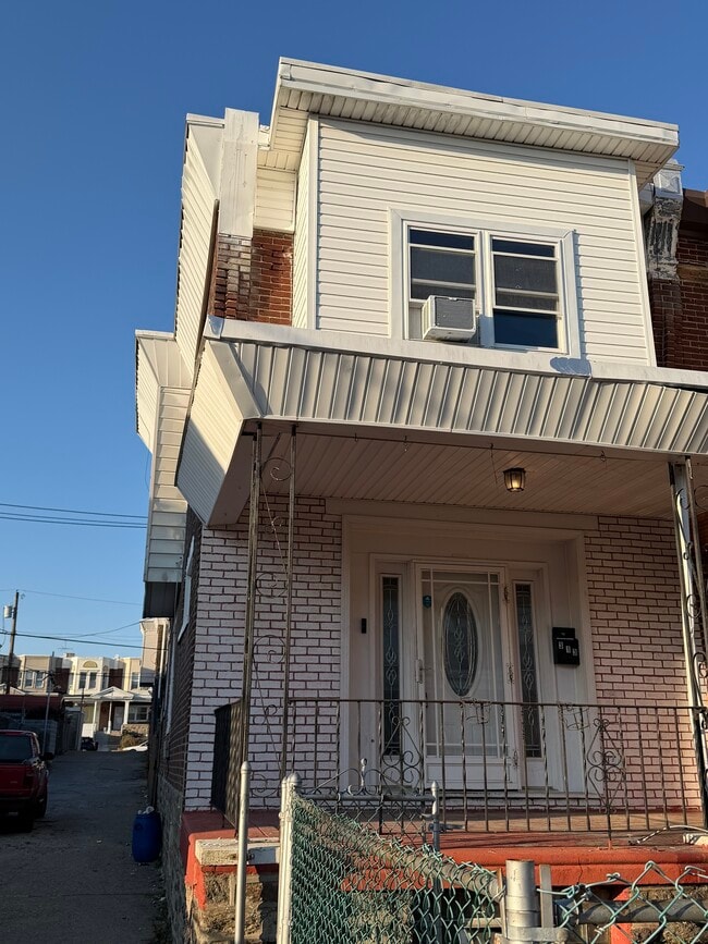 property at 313 E Eleanor St