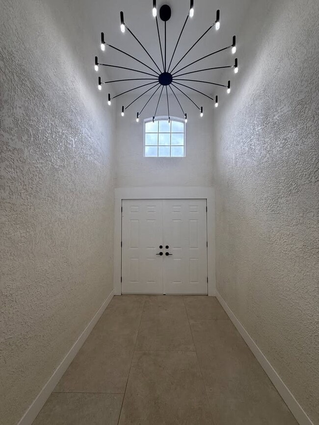 1550 Center Rd in Terra Ceia, FL - Building Photo - Building Photo