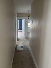 75 Shoshone St, Unit Upper in Buffalo, NY - Foto de edificio - Building Photo