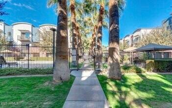 525 W Lakeside Dr in Tempe, AZ - Building Photo - Building Photo