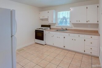 128 S Meridian Rd in Glen Carbon, IL - Building Photo - Building Photo