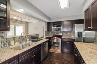 9443 W 119th Ter in Overland Park, KS - Building Photo - Building Photo