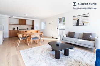 3742 Mount Diablo Blvd in Lafayette, CA - Foto de edificio - Building Photo