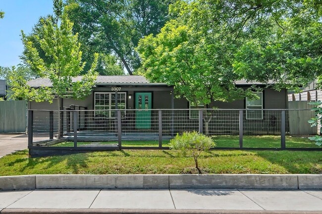 property at 3307 Garden Villa Ln
