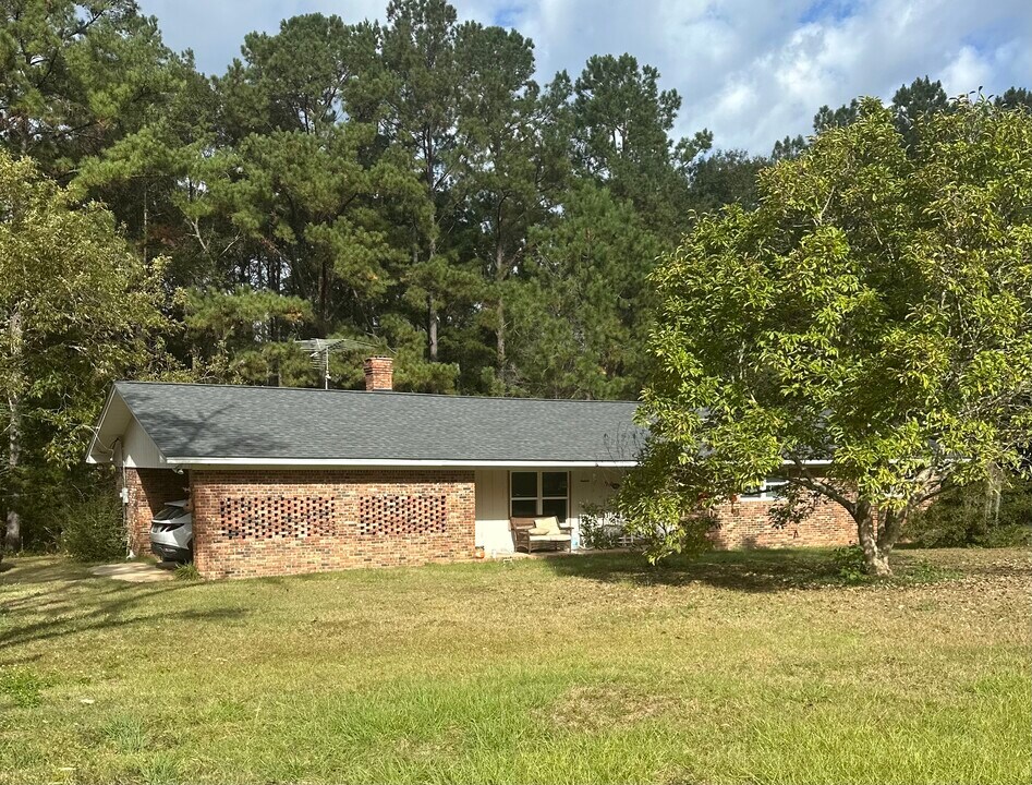 13978 Gristmill Creek Rd in Tallahassee, FL - Building Photo