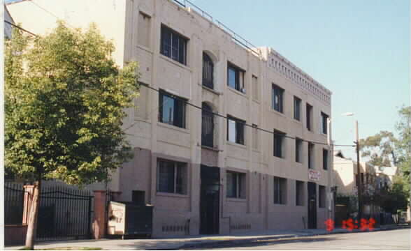 Amistad Apartments in Los Angeles, CA - Building Photo - Building Photo