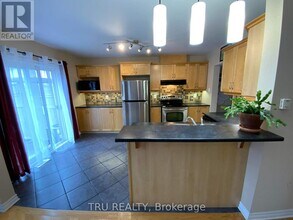 3106 Burritts Rapids Pl in Ottawa, ON - Building Photo - Building Photo