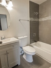 218 Eagle Ct in Bolingbrook, IL - Building Photo - Building Photo