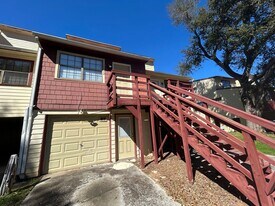 1372 Warrior Way in Tallahassee, FL - Building Photo