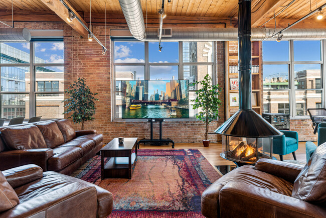 1017 W Washington Blvd in Chicago, IL - Building Photo - Building Photo