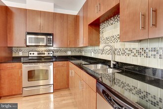 910 M St NW-Unit -1107 in Washington, DC - Building Photo - Building Photo