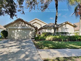 5422 Twin Creeks Dr in Valrico, FL - Building Photo