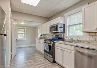 5144 Greenwood St in Lincoln, NE - Building Photo - Building Photo