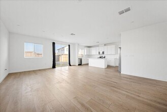 12639 Patagonian Wy in Rancho Cordova, CA - Building Photo - Building Photo