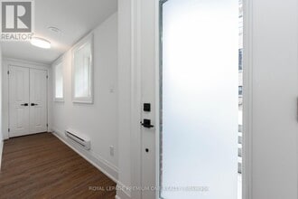 30 Lunar Cres in Mississauga, ON - Building Photo - Building Photo