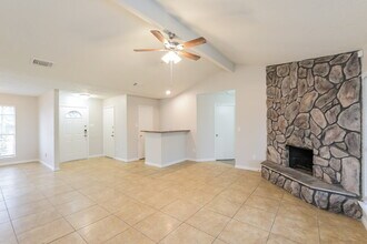 16319 N Mist Dr in Houston, TX - Building Photo - Building Photo