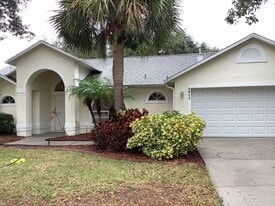 2022 Blue Heron Dr in Melbourne, FL - Building Photo