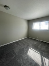 343 Pershing Ave NE in North Canton, OH - Building Photo - Building Photo