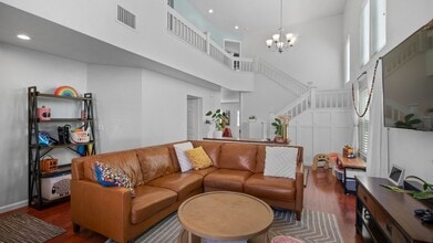 819 Lotz Way in Suisun City, CA - Building Photo - Building Photo