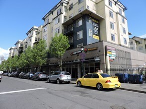 Dakota in Seattle, WA - Building Photo - Building Photo