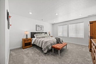 187 N Nursery Ave in Eagle, ID - Foto de edificio - Building Photo