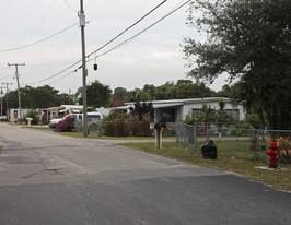 Casa Loma Mobile Home Park Apartments