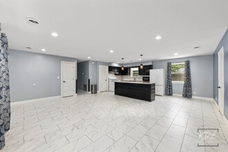 1108 Karner Dr in Joliet, IL - Building Photo - Building Photo