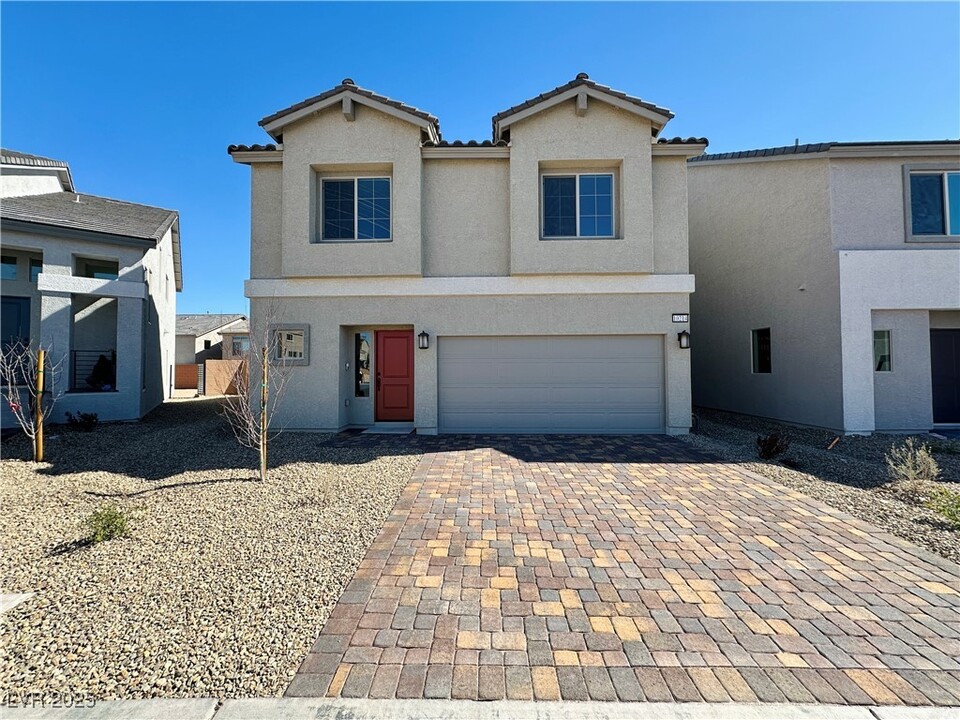 10214 Bloom Quick Ct in Las Vegas, NV - Building Photo