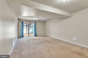 25501 Joy Ln in Damascus, MD - Building Photo