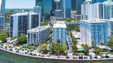 1430 Brickell Bay Dr, Unit 805 in Miami, FL - Building Photo - Building Photo