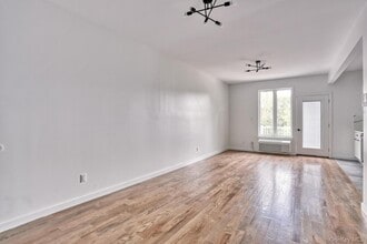 962 US-9W in Congers, NY - Building Photo - Building Photo