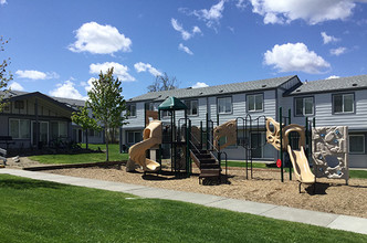 Cottonwood II Apartments in Hermiston, OR - Building Photo - Building Photo