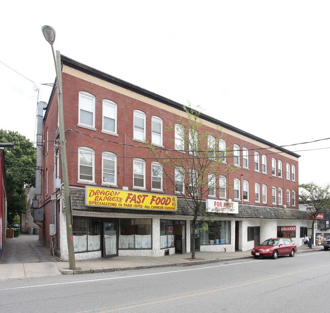 15-25 Lunenburg St in Fitchburg, MA - Foto de edificio - Building Photo