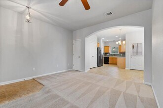 5804 Arbor Pavilion Ln in Austin, TX - Building Photo - Building Photo